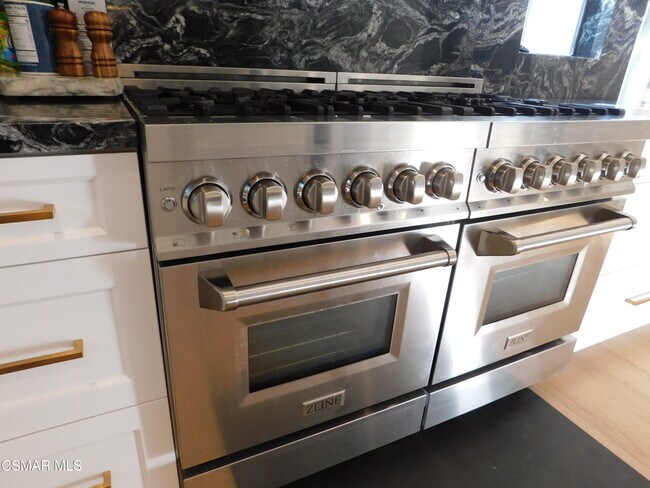 Building Photo - 30024 Quail Run Dr