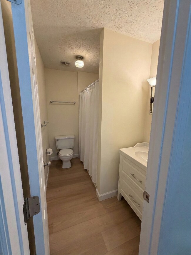 Building Photo - 3 Bedroom 2.5 Bath Townhome in East Athens - Close to UGA Vet School