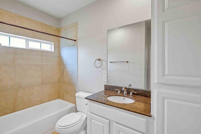 Building Photo - 9028 Harbor Hills Dr