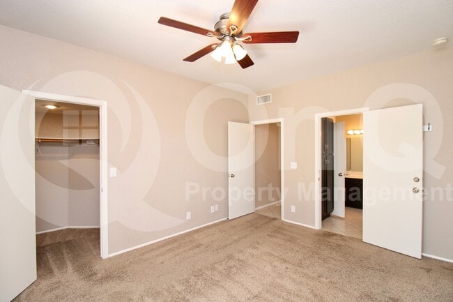 Building Photo - 118 N Heritage Dr