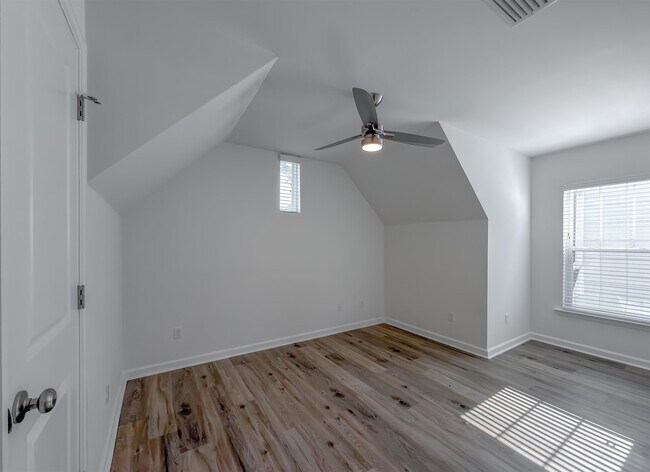 Building Photo - 2848 Blue Blossom Trail