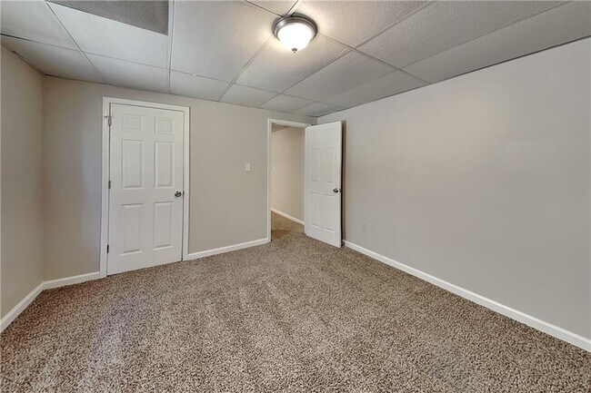 Building Photo - 1620 Berryhill Rd