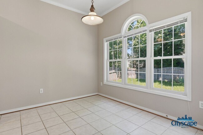 Building Photo - Beautiful Collington Home in Midlothian