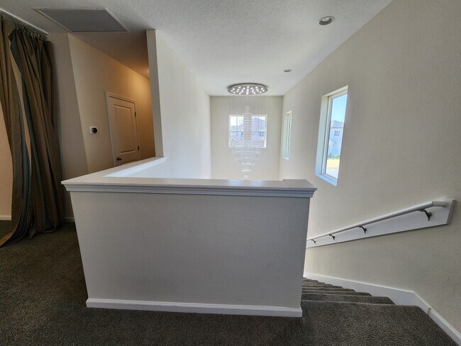 Building Photo - 285 Holly Forest Dr