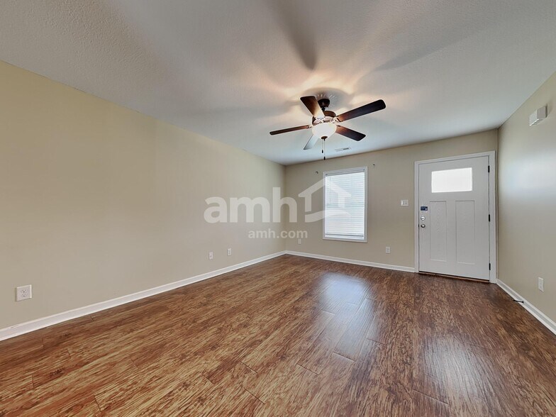 Building Photo - 7904 Mill Park Ln