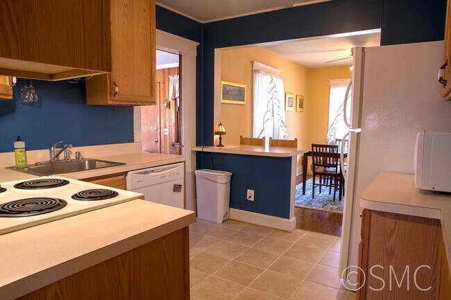 Building Photo - 1018 Quince Orchard Rd
