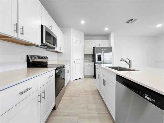 Building Photo - 17570 Shirewood Wy
