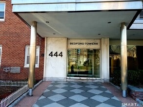 Building Photo - 444 Bedford St