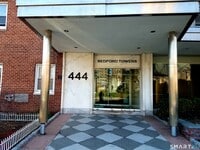 Building Photo - 444 Bedford St