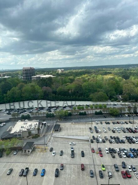 Building Photo - 3334 Peachtree Rd NE