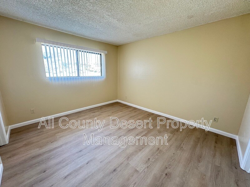 Building Photo - 13079 Eliseo Rd