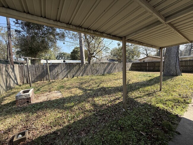 Building Photo - 790 Peyton Dr