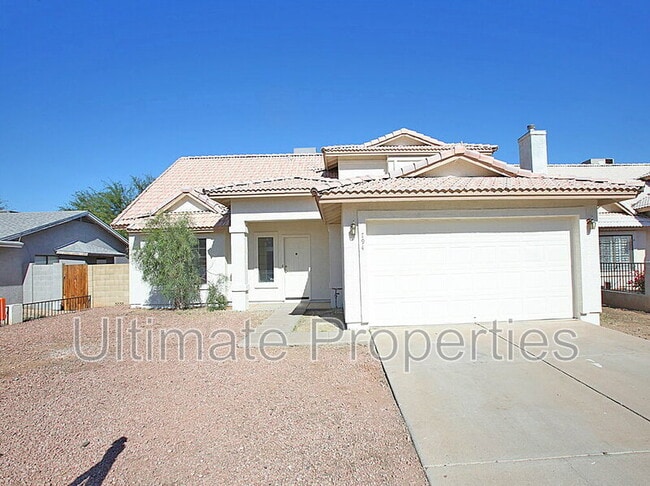 Building Photo - 7946 W Oregon Ave