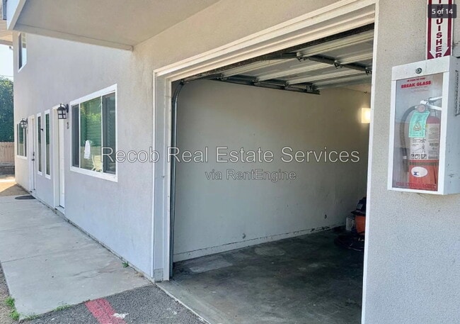 Building Photo - 148 Terracina Way