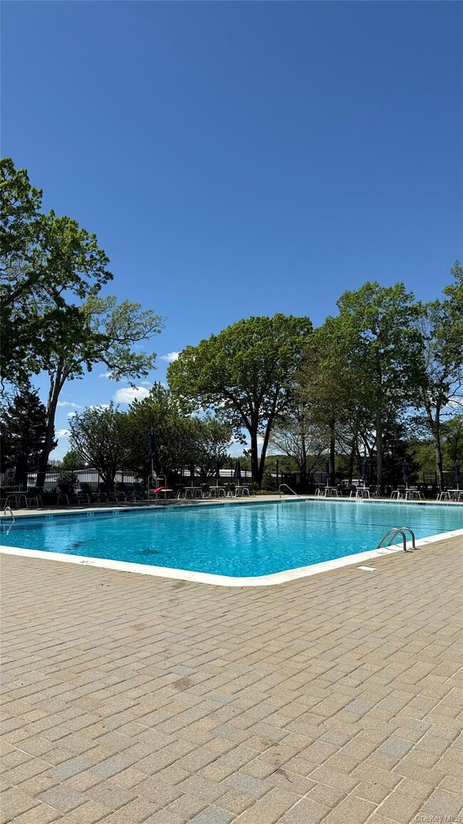 Building Photo - 508 Fox Hill Dr