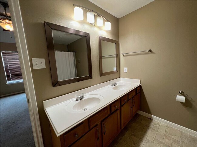 Building Photo - 5002 Asia Ln