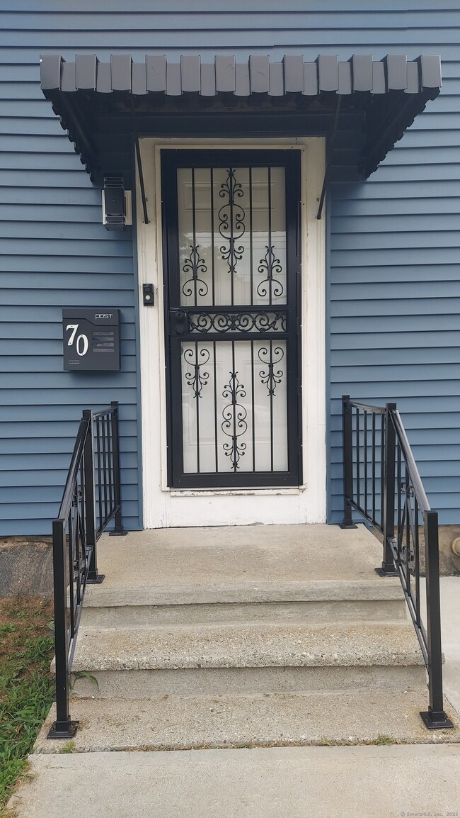 Primary Photo - 70 Providence St