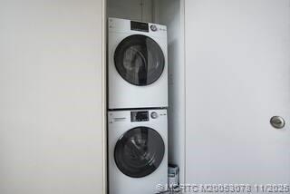 Building Photo - 9890 Perfect Dr