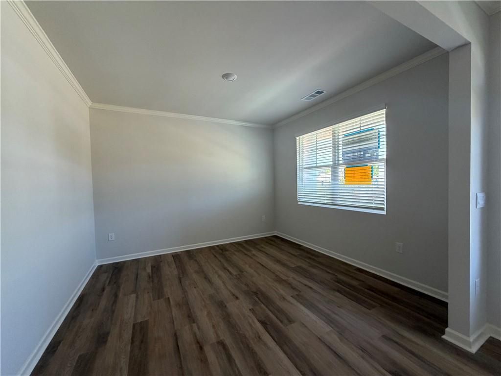 Building Photo - 178 King Vlg