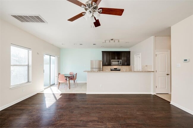 Building Photo - 11137 Bright Leaf Terrace