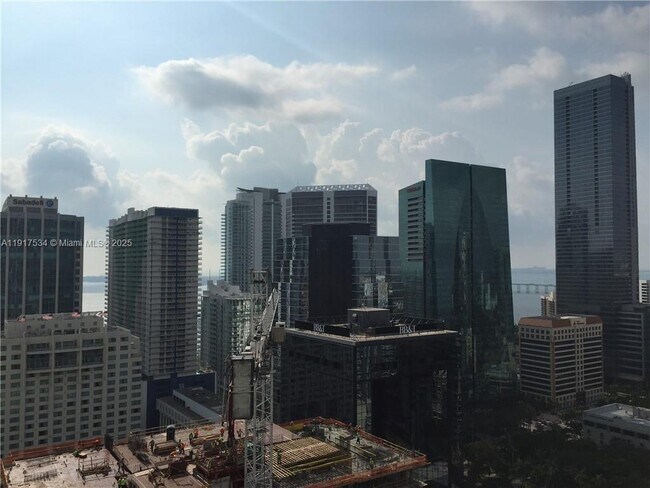 Building Photo - 1100 S Miami Ave