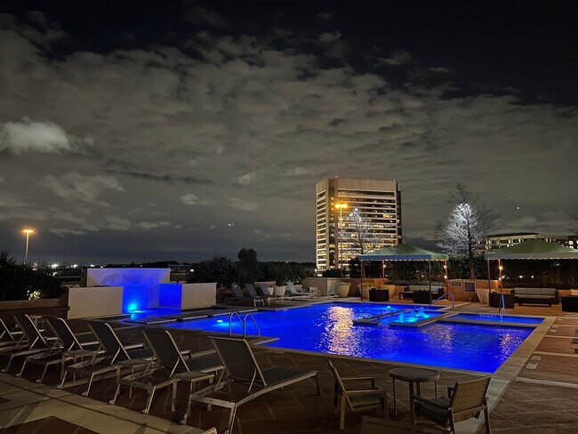 Rooftop pool with gorgeous evening views. Hot tub is active 365 days per year. - 330 Las Colinas Blvd E