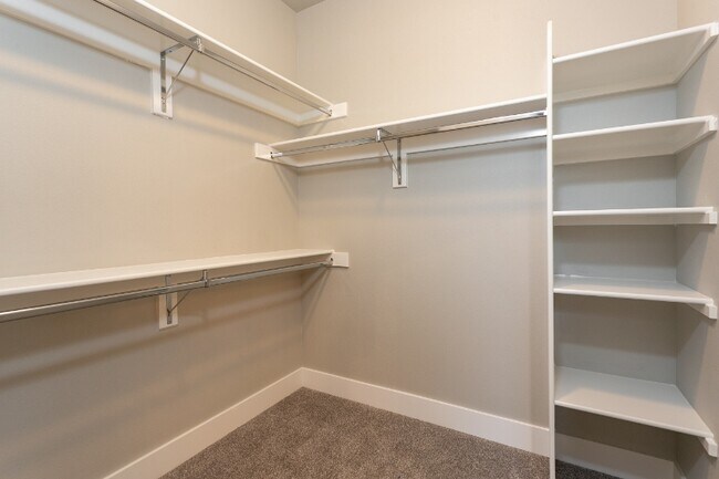 Building Photo - 1094 Chinook Dr