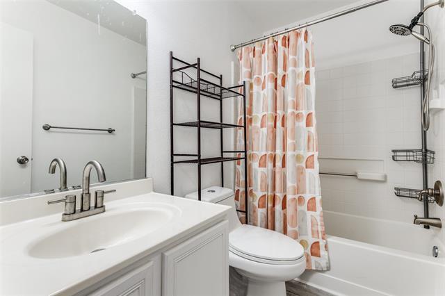 Building Photo - 1112 Day Dream Dr