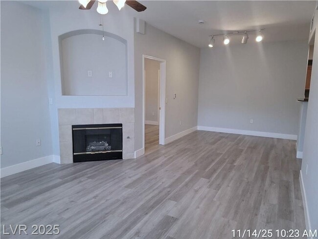 Building Photo - SOUTHWEST GATED 2-BED, 2-BATH FIRST-FLOOR ...
