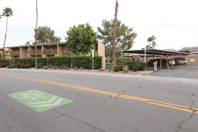 Building Photo - 77845 California Dr