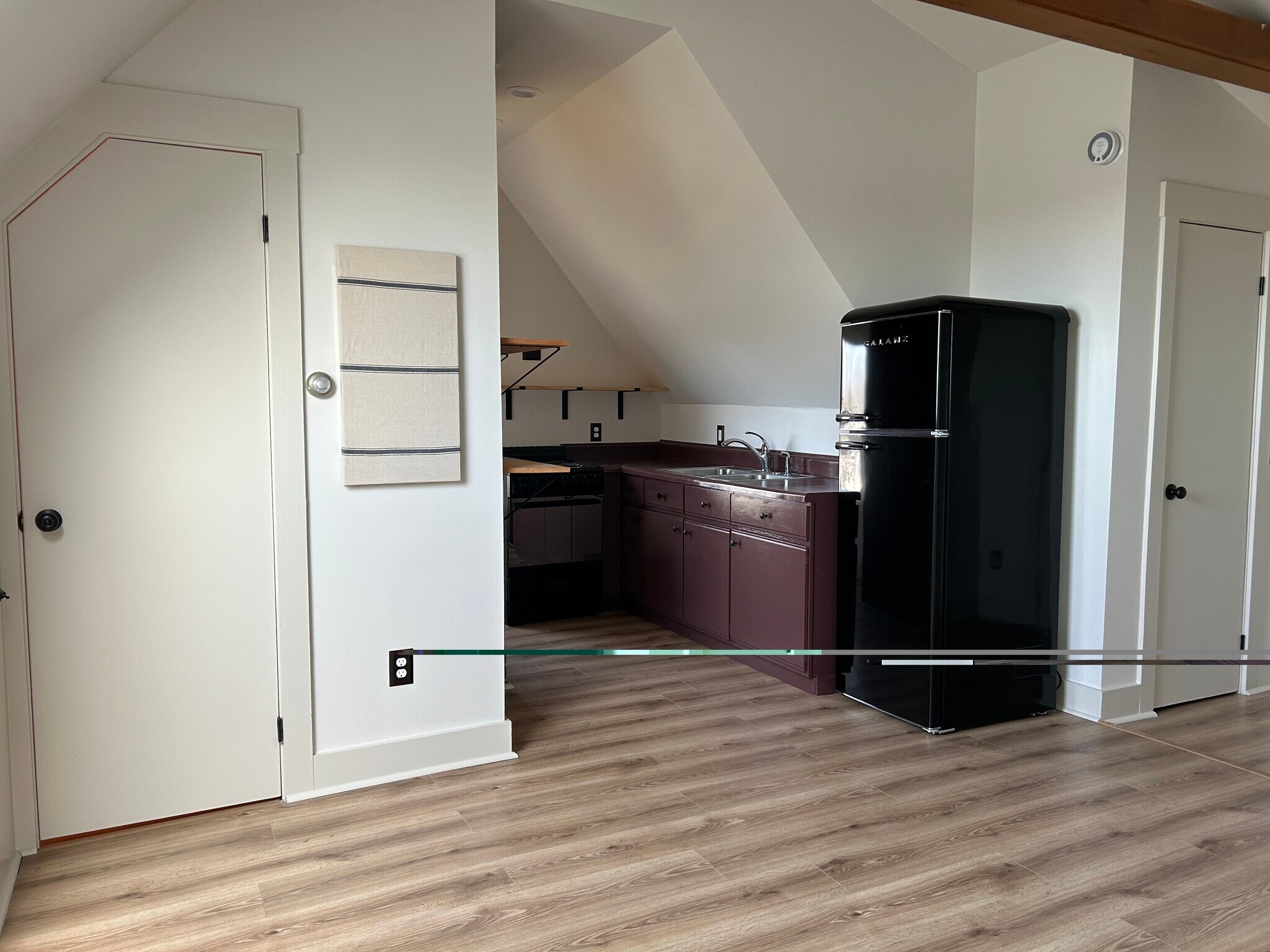 Building Photo - 332 Broadway