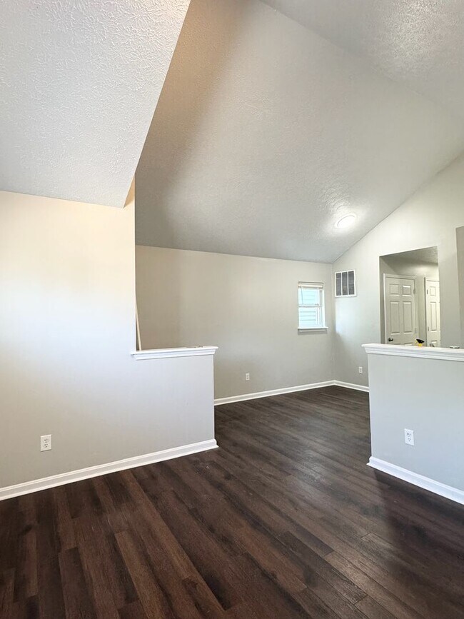 Primary Photo - MOVE IN SPECIAL! $100 SECURITY DEPOSIT