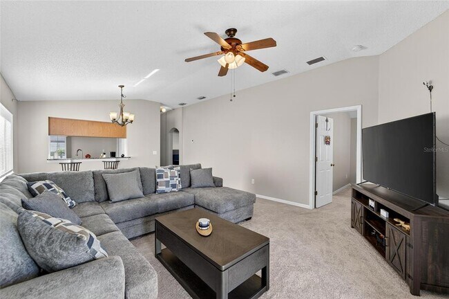 Building Photo - 11812 Lynmoor Dr