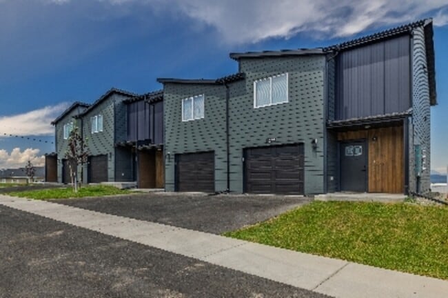 Building Photo - 3384 Crosswind Ct