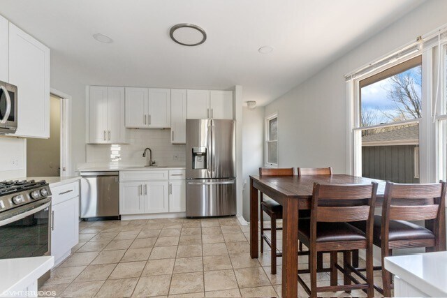 Building Photo - 47 W Stone Ave