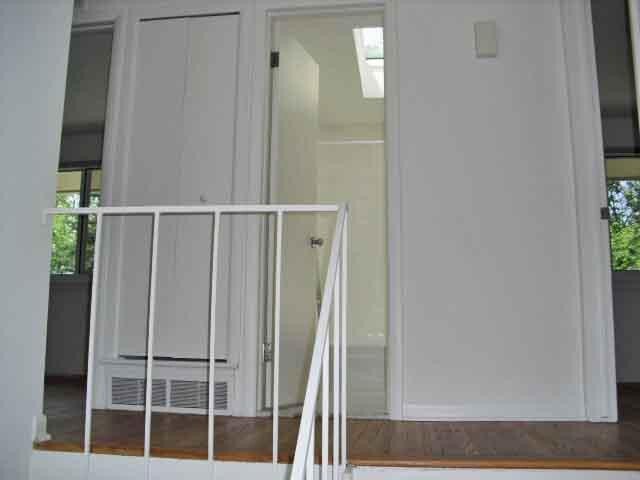 Building Photo - 255 Brookside Dr