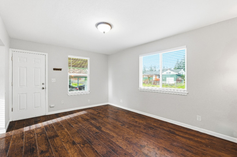 Building Photo - 1506-1506 110th St S