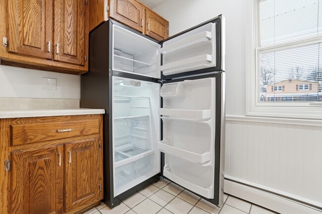 Building Photo - 7214 Winnebago Dr