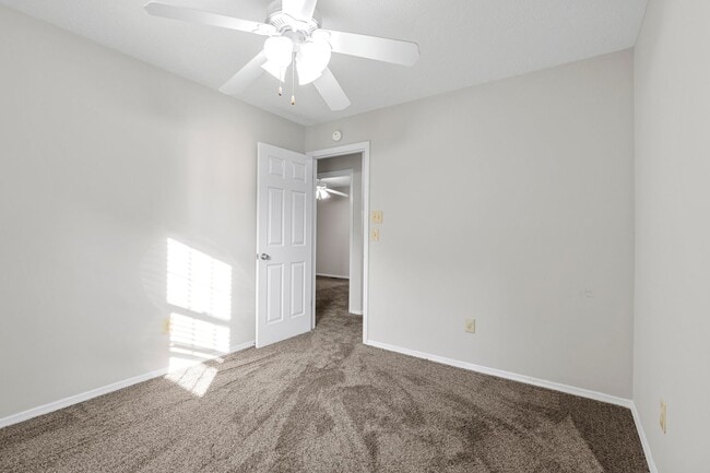 Building Photo - Spacious 4-Bed, 3-Bath Family Home