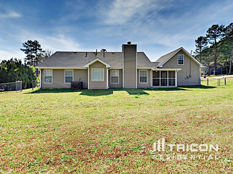 Building Photo - 15 Pine Valley Dr