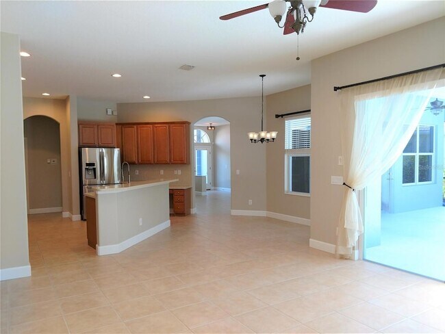 Building Photo - 919 Scherer Way
