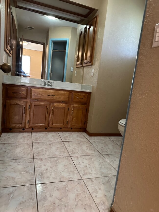 Building Photo - 2729 Palmer Dr