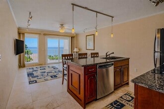 Building Photo - 2506 N Rocky Point Dr