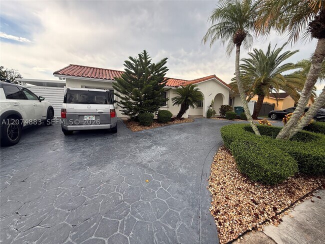 Building Photo - 14861 SW 70th St