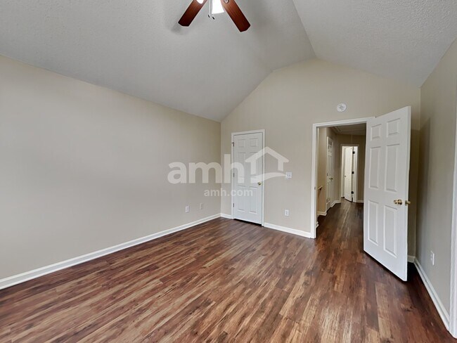 Building Photo - 3321 Metro Way