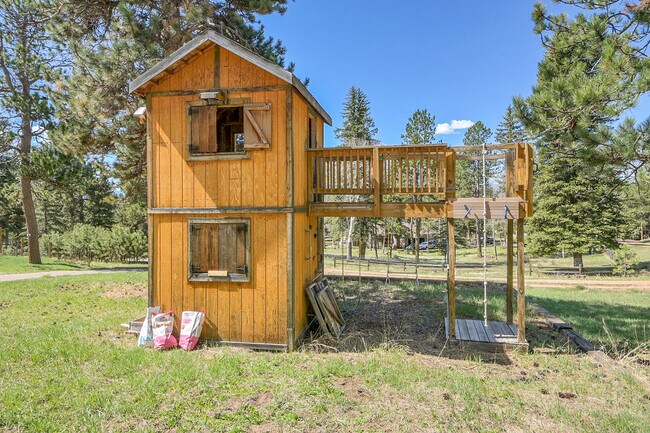Building Photo - 33628 Berg Ln