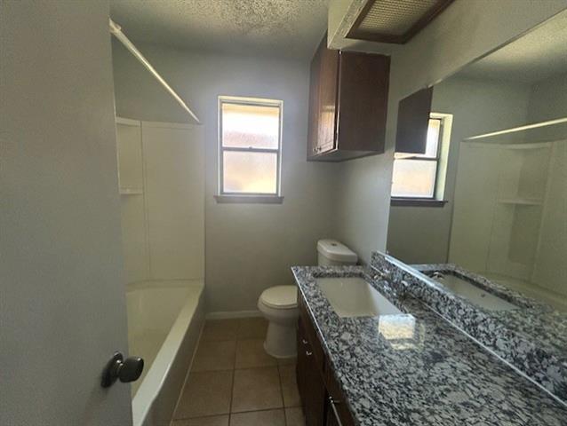 Building Photo - 2106 Overbrook Dr