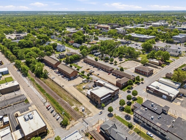 Building Photo - 111 Commercial