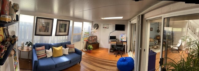 Building Photo - 1592 Springside Dr