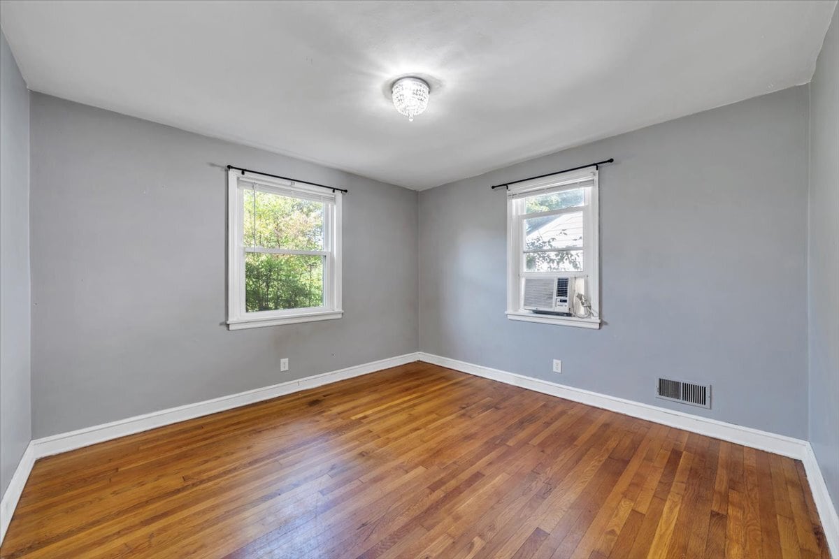 BEDROOM TWO - 2413 Memorial Ave SW